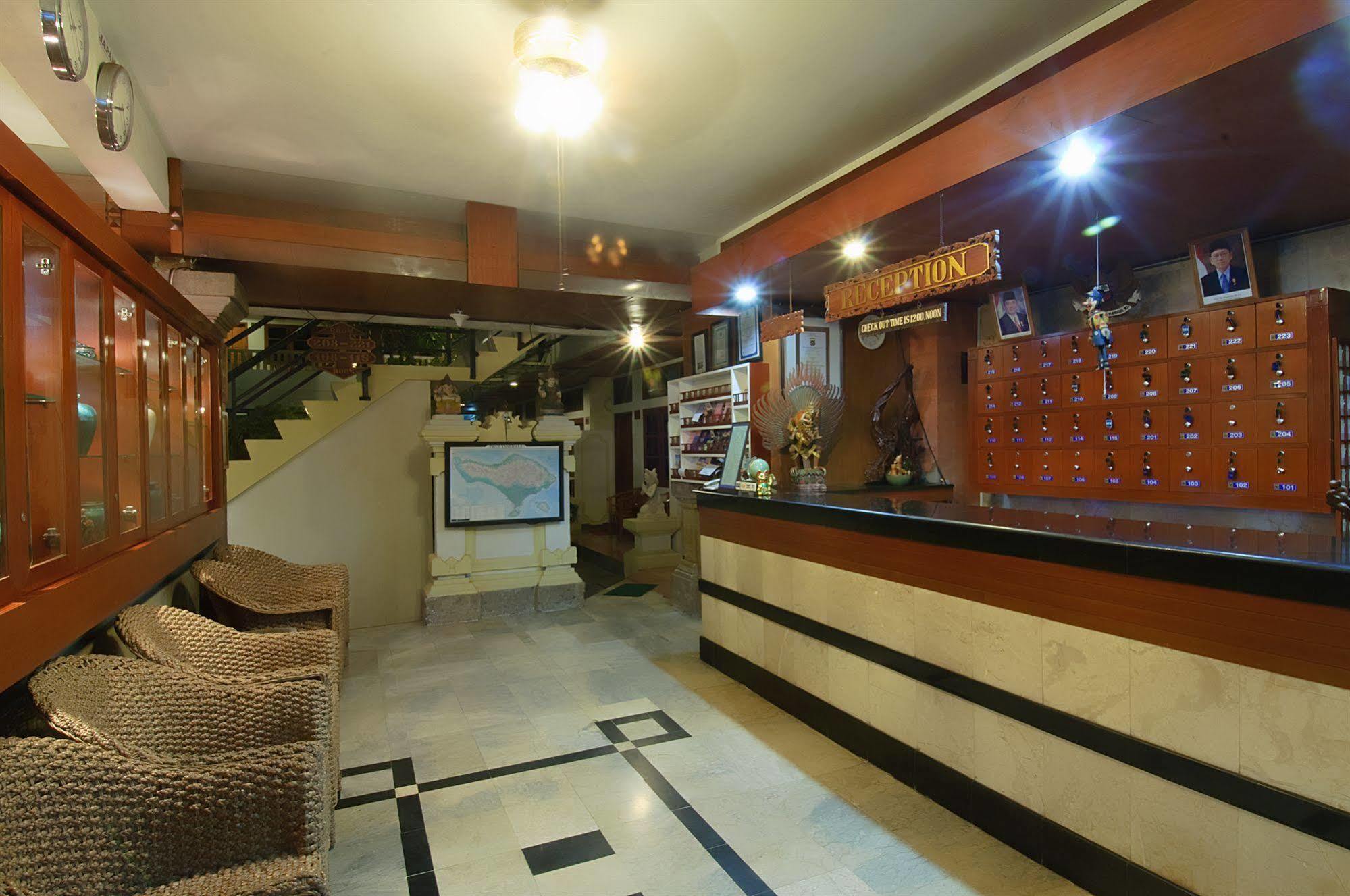 קוטה לומבוק Rosani Hotel מראה חיצוני תמונה